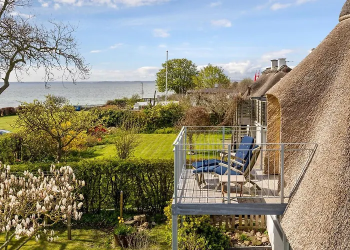 Gyril - 100m From The Sea By Interhome